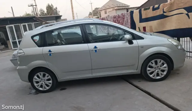 Toyota Verso 2006 · 1.8 MT