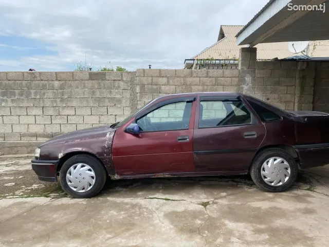 Opel Vectra A 1994 · 1.6 MT