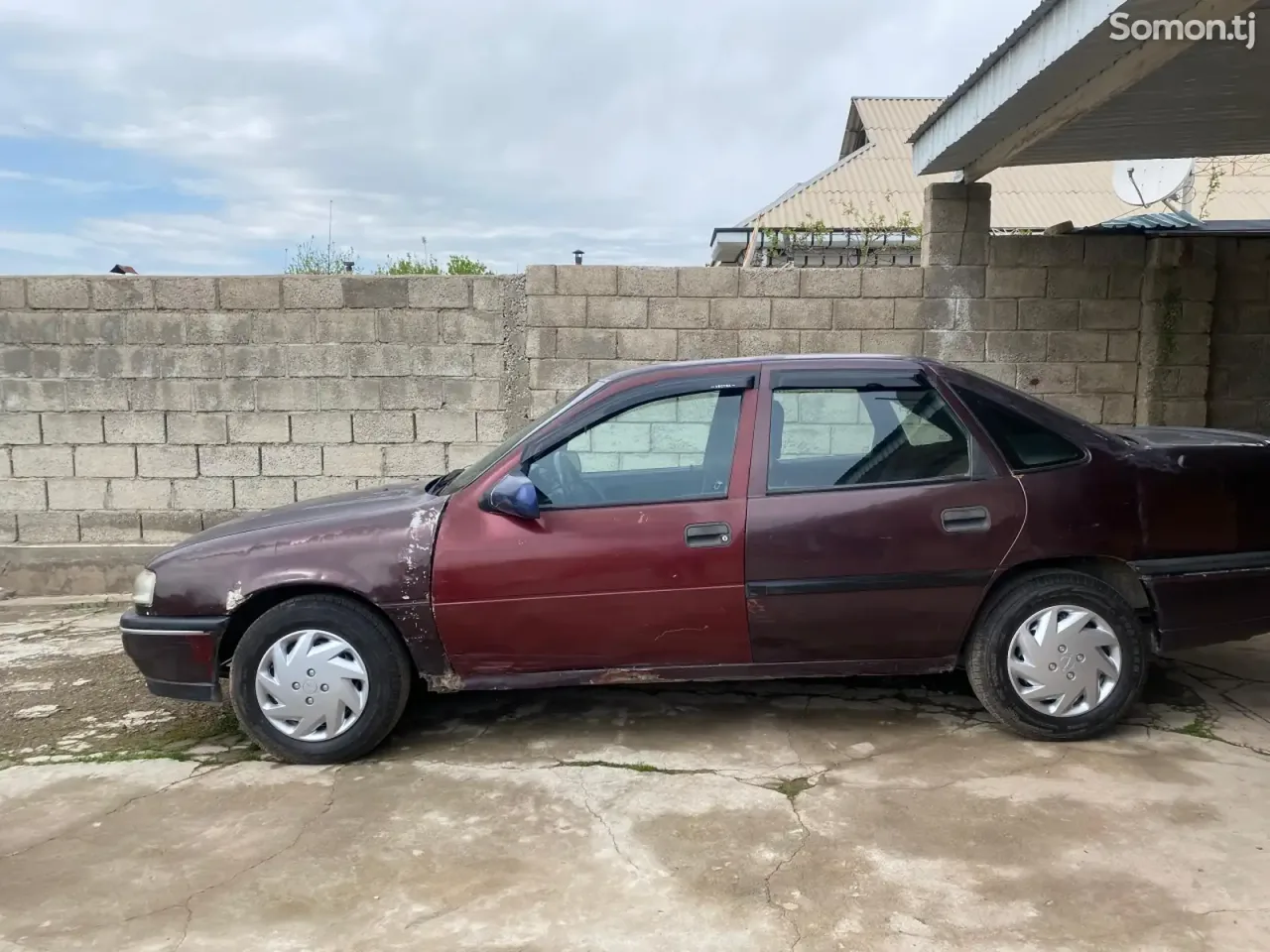 Opel Vectra A 1994 · 1.6 MT
