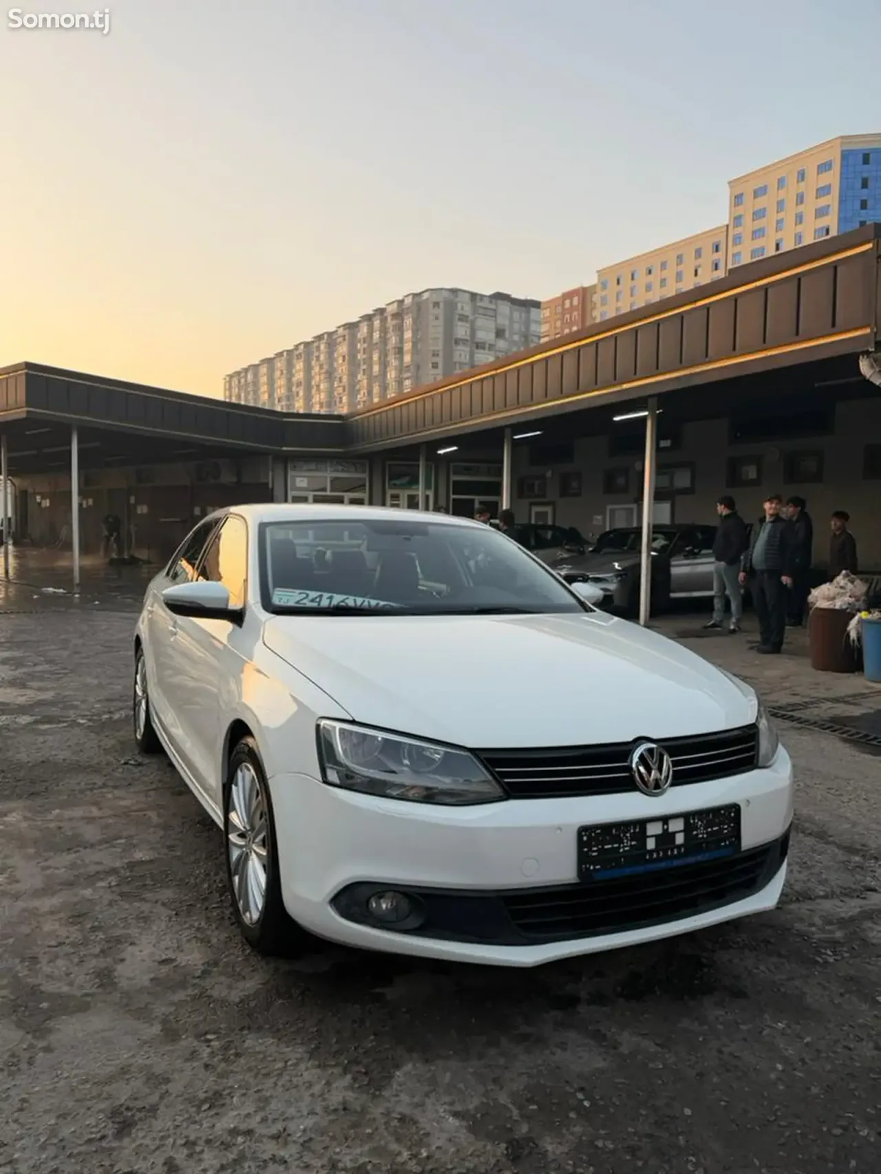 Volkswagen Jetta 2011 · 2.0 AT