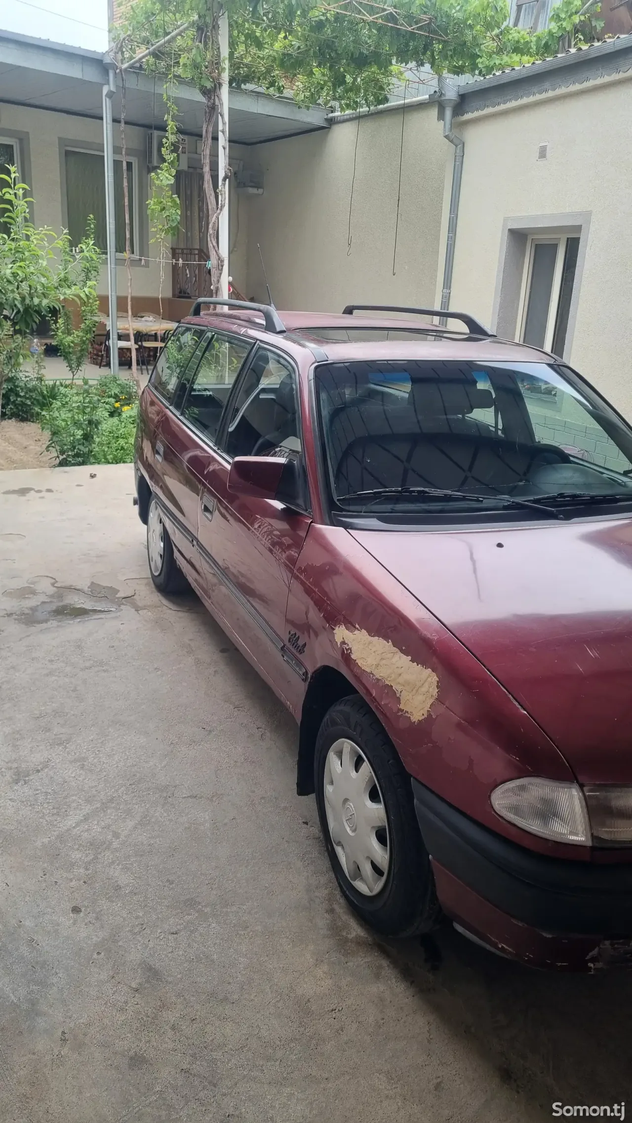 Opel Astra F 1992 · 1.6 MT