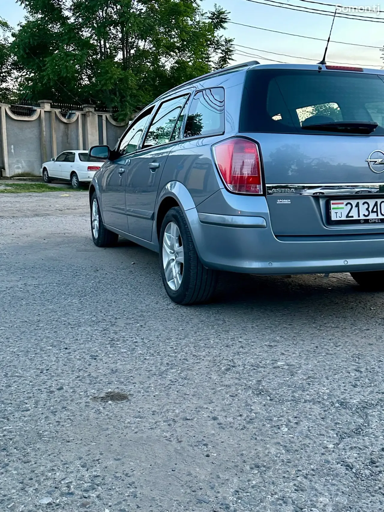 Opel Astra H 2006 · 1.8 MT