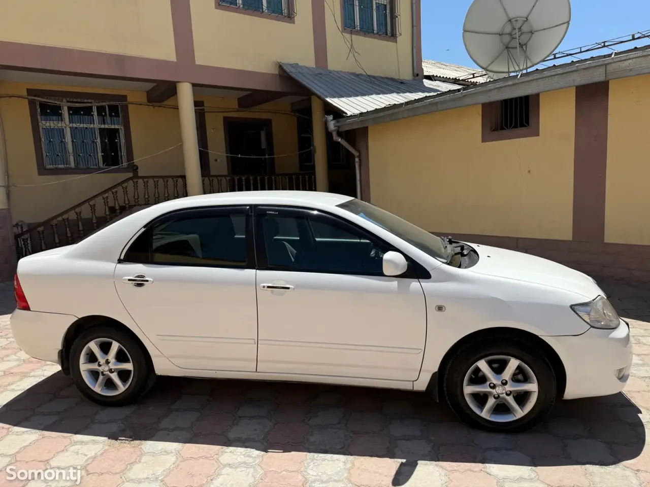 Toyota Corolla 2005 · 1.5 AT