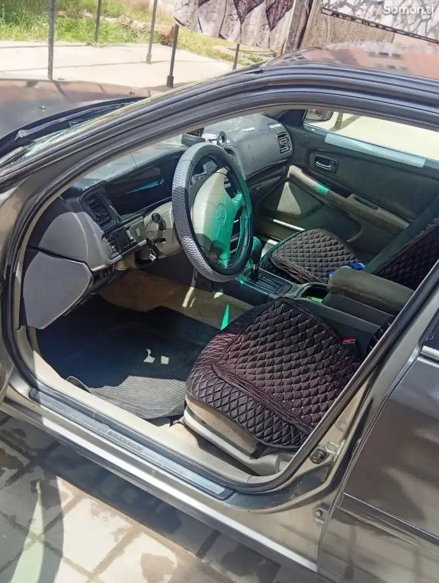 Toyota Cresta 1998 · 2.5 AT