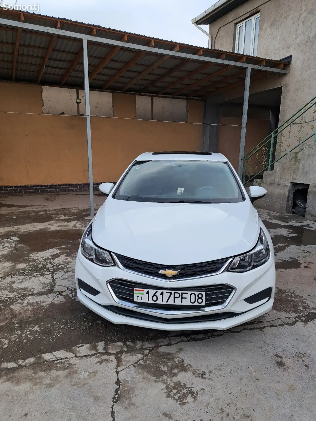 Chevrolet Cruze 2018 · 1.5 AT