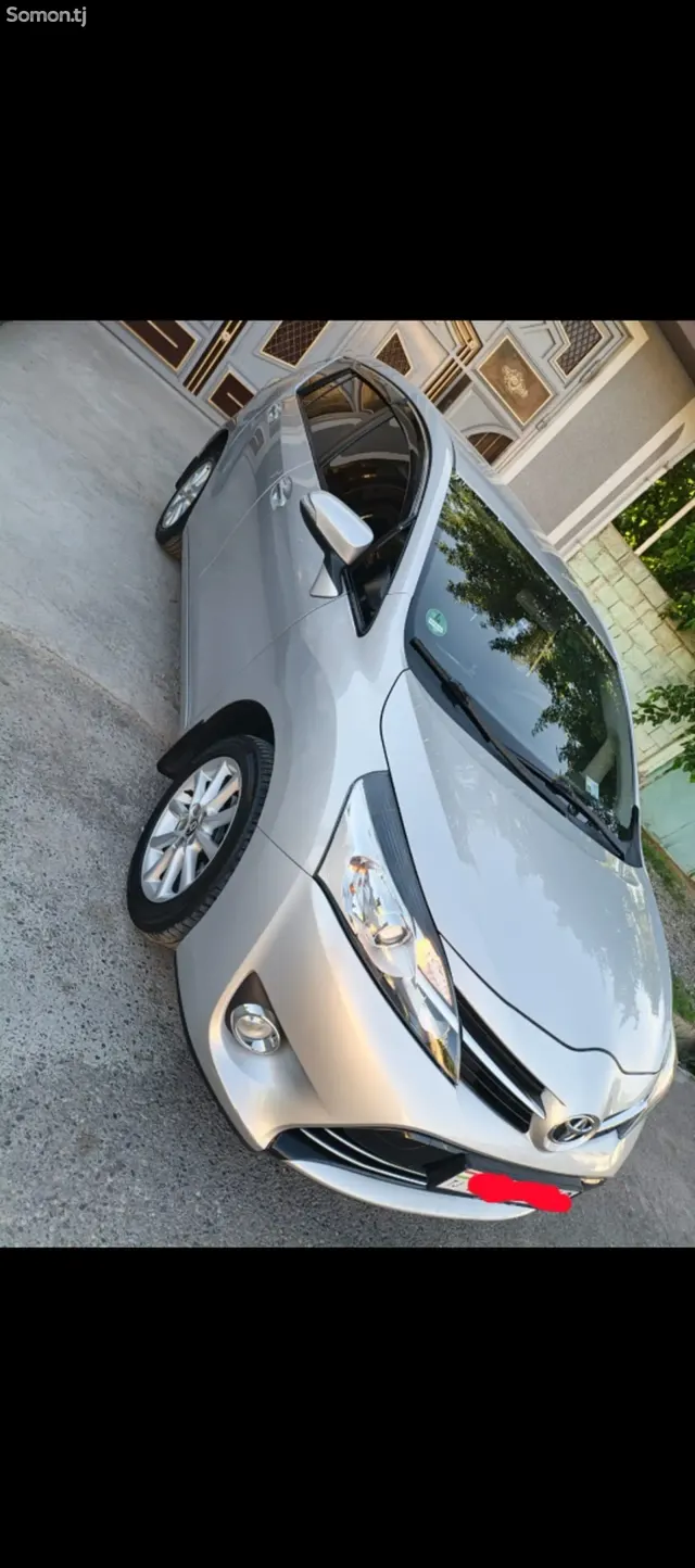 Toyota Verso 2015 · 1.6 MT