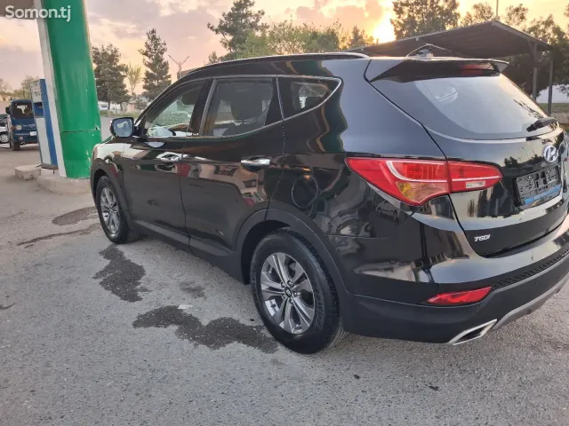 Hyundai Santa Fe 2015 · 2.0 AT