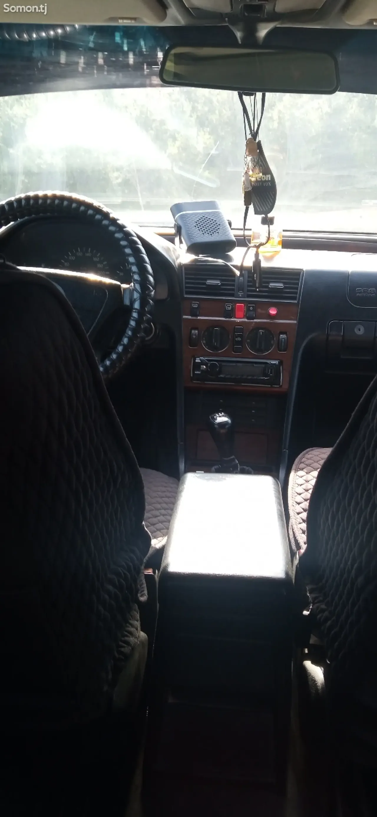 Mercedes-Benz C class 1993 · 1.8 MT