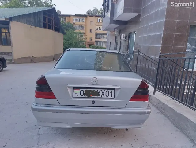 Mercedes-Benz C class 1997 · 1.8 MT