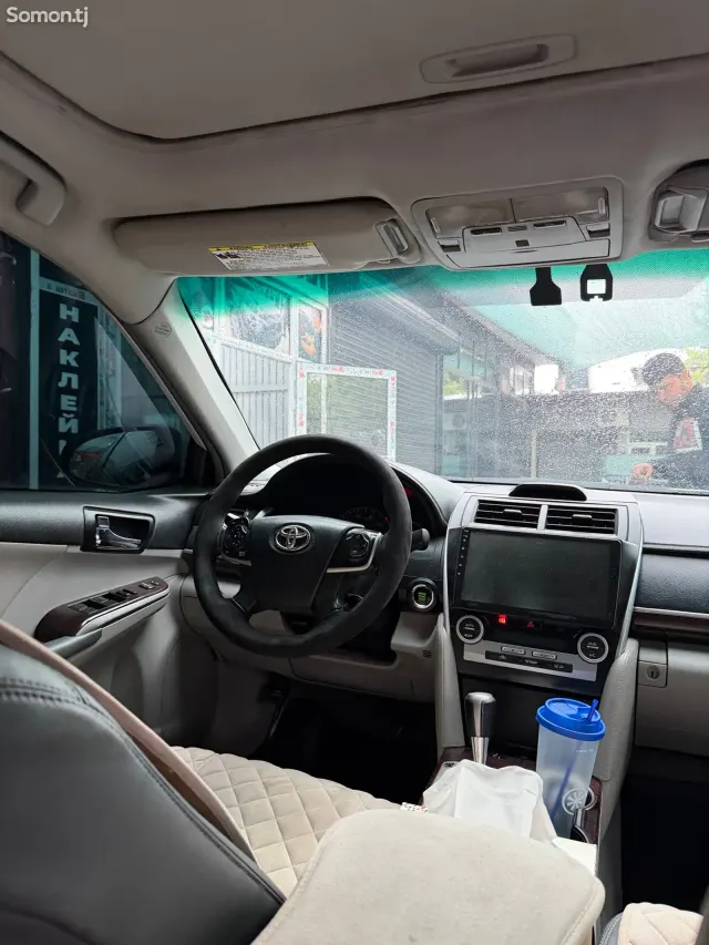 Toyota Camry 2013 · 3.5 AT