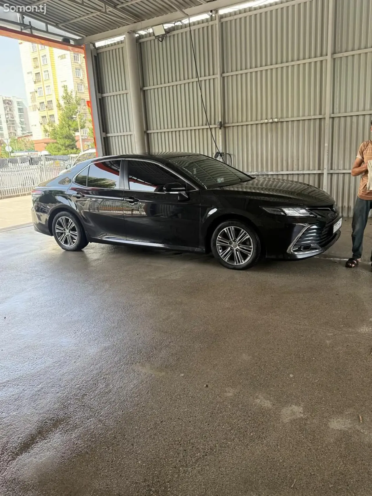 Toyota Camry 2019 · 2.5 AT