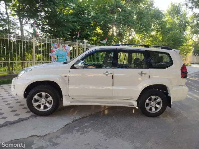 Toyota Land Cruiser Prado 2009 · 4.0 AT