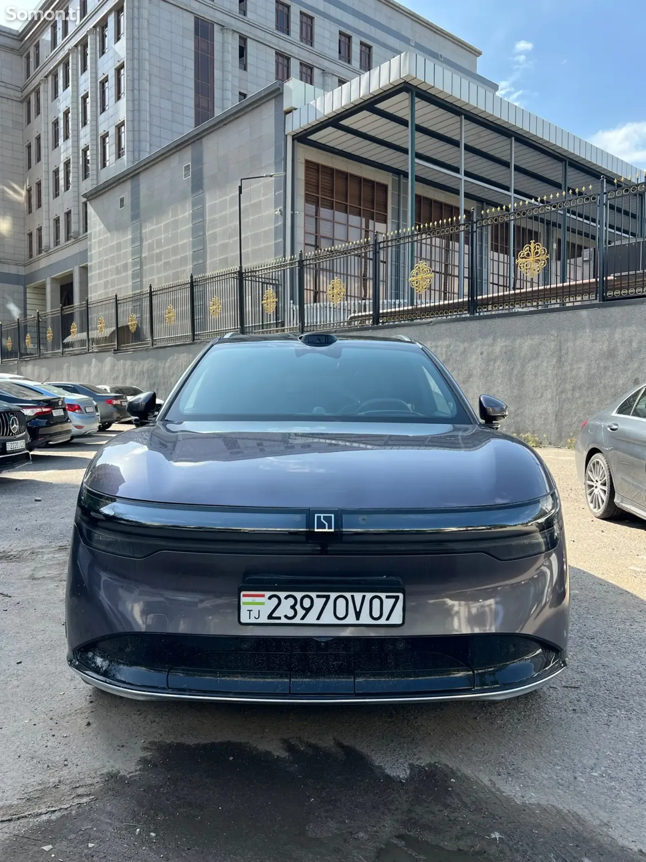 Zeekr 7X 2025 · AT