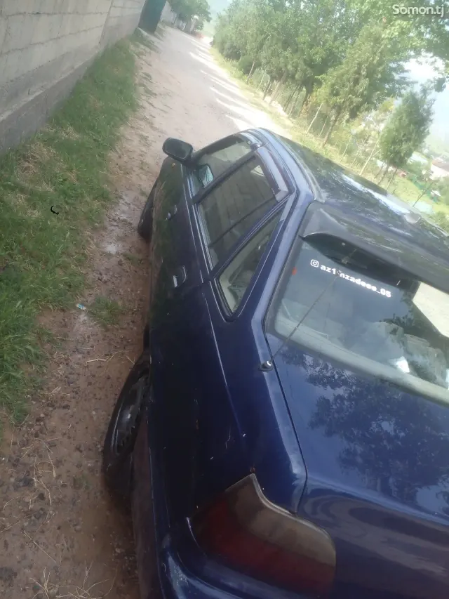 Daewoo Nexia 1998 · 1.6 MT