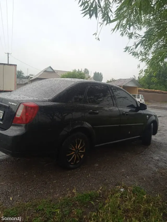 Daewoo Gentra 2013 · 1.5 MT