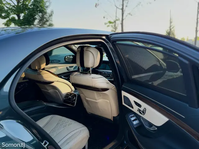 Mercedes-Benz S class 2015 · 3.5 AT