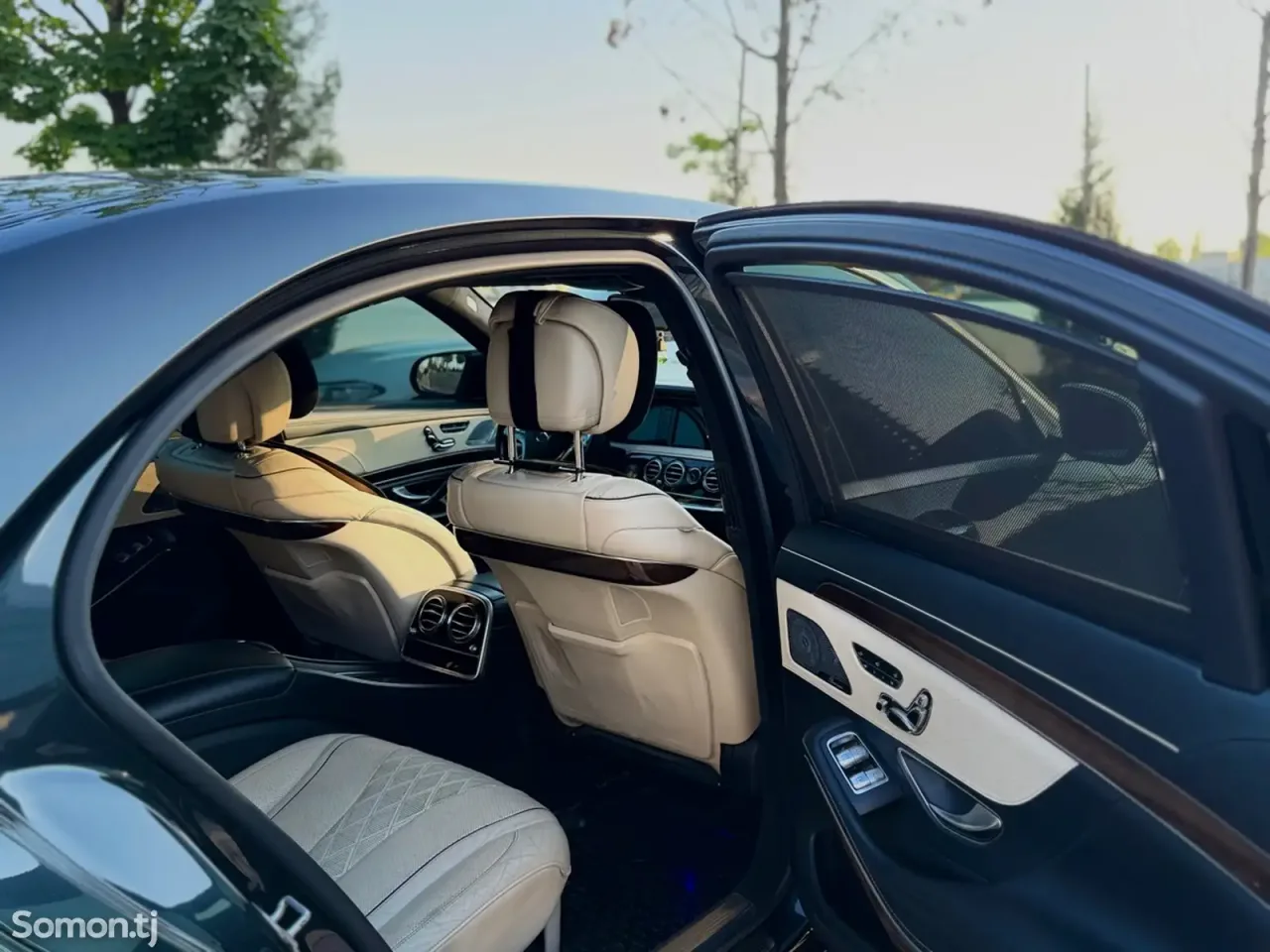Mercedes-Benz S class 2015 · 3.5 AT