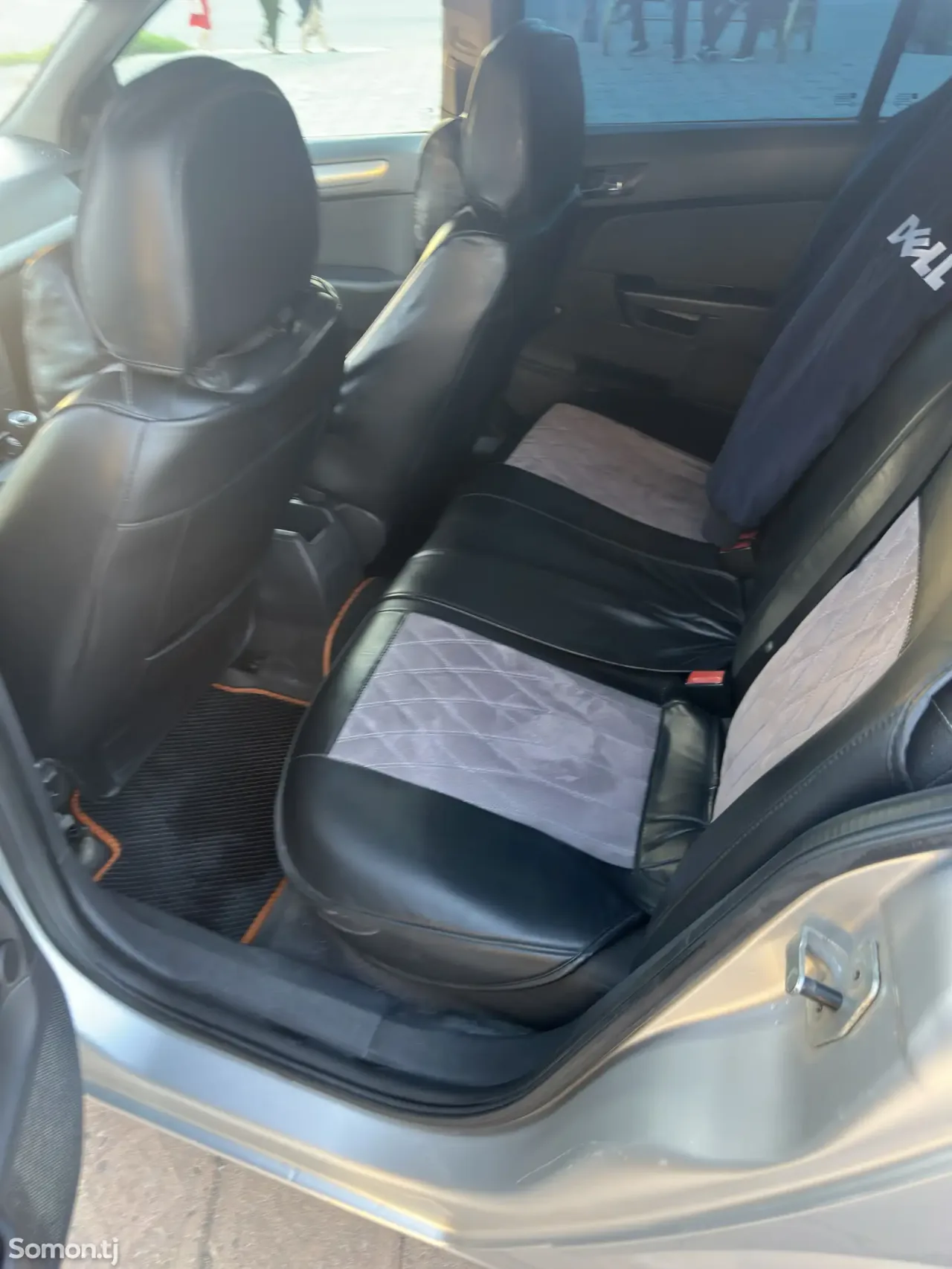 Opel Astra H 2005 · 1.6 MT