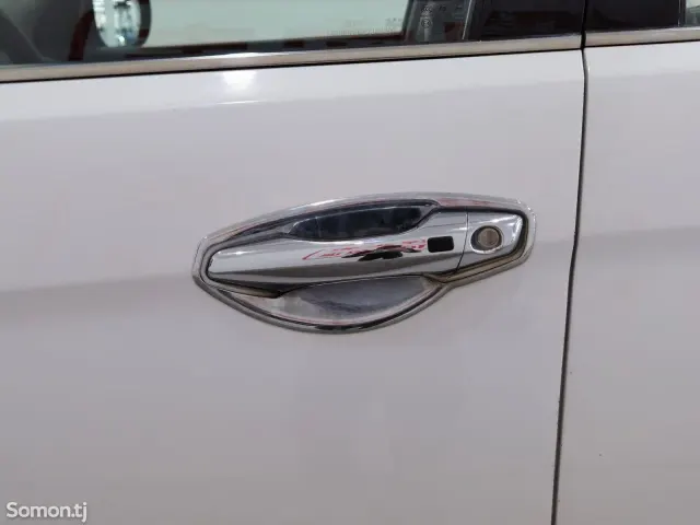 Hyundai Santa Fe 2016 · 2.4 AT