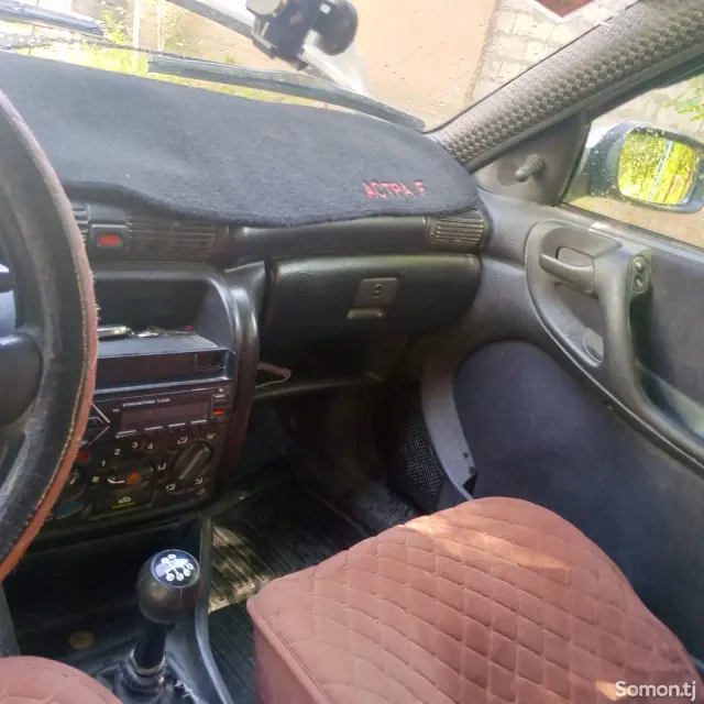 Opel Astra F 1997 · 1.6 MT