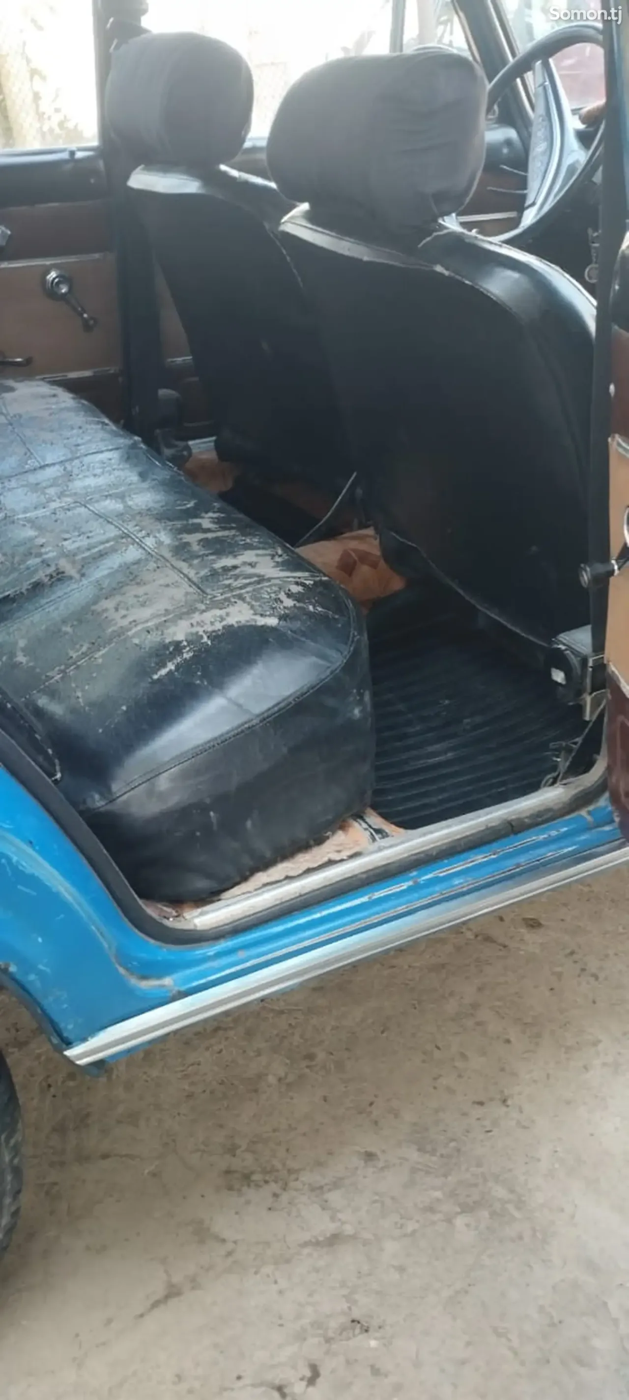 Lada (ВАЗ) 2106 1979 · 1.6 MT