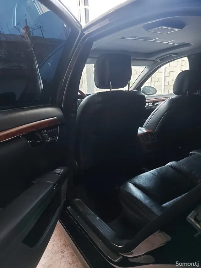 Mercedes-Benz S class 2006 · 3.5 AT