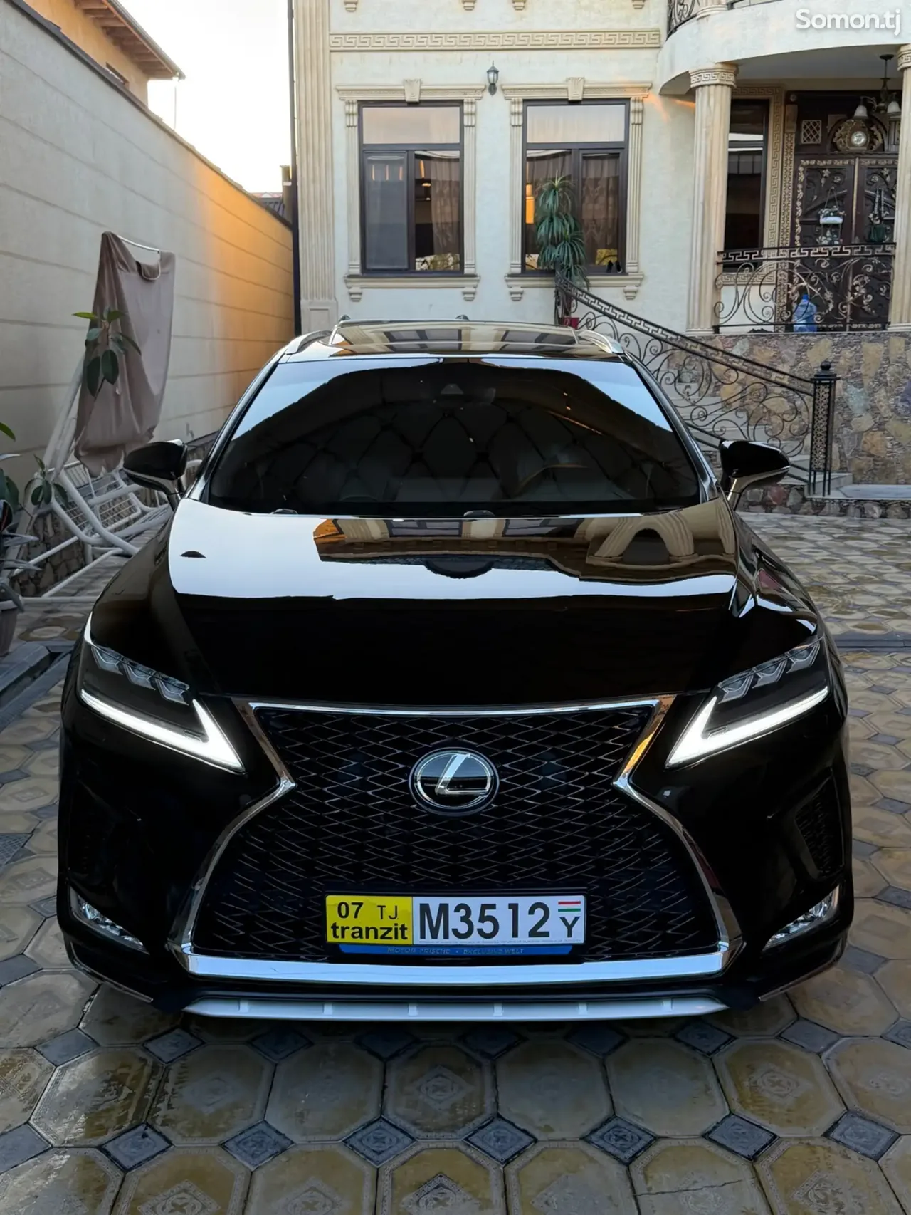 Lexus RX series 2017 · 3.5 AT