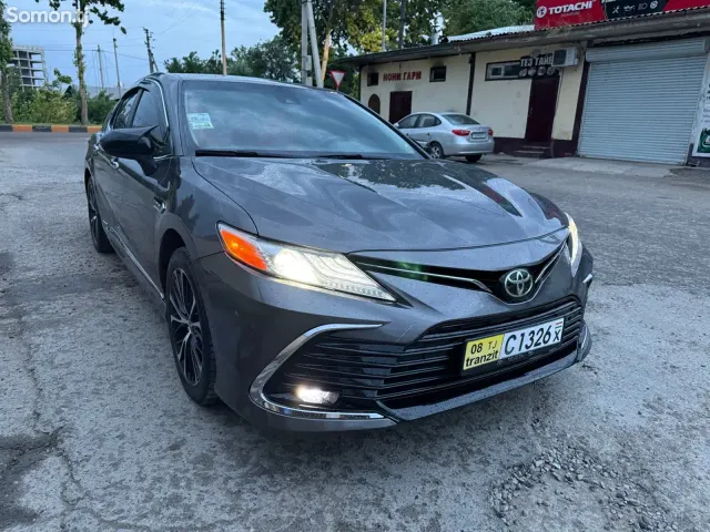 Toyota Camry 2018 · 2.5 AT