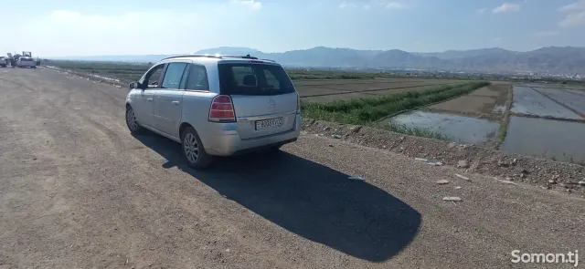 Opel Zafira 2006 · 1.6 AT