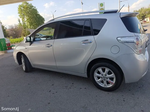 Toyota Corolla Verso 2009 · 1.9 MT