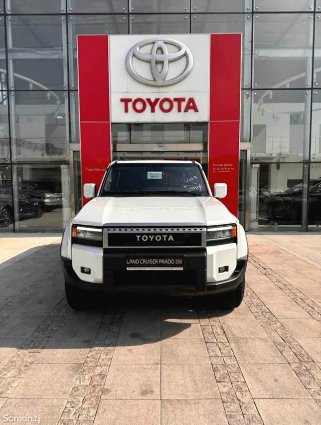 Toyota Land Cruiser Prado 2026 · 2.4 AT