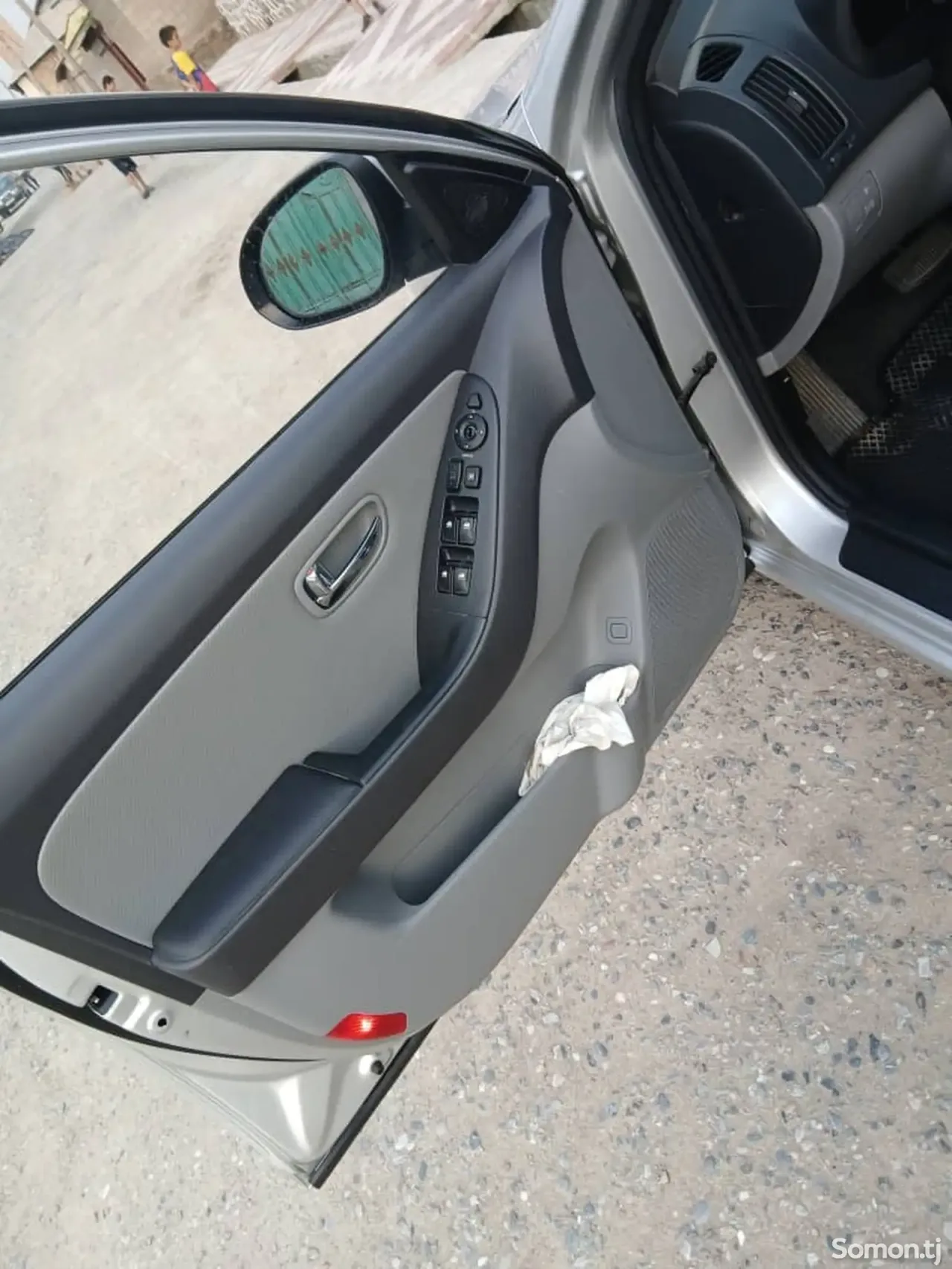 Hyundai Avante 2010 · 1.6 AT
