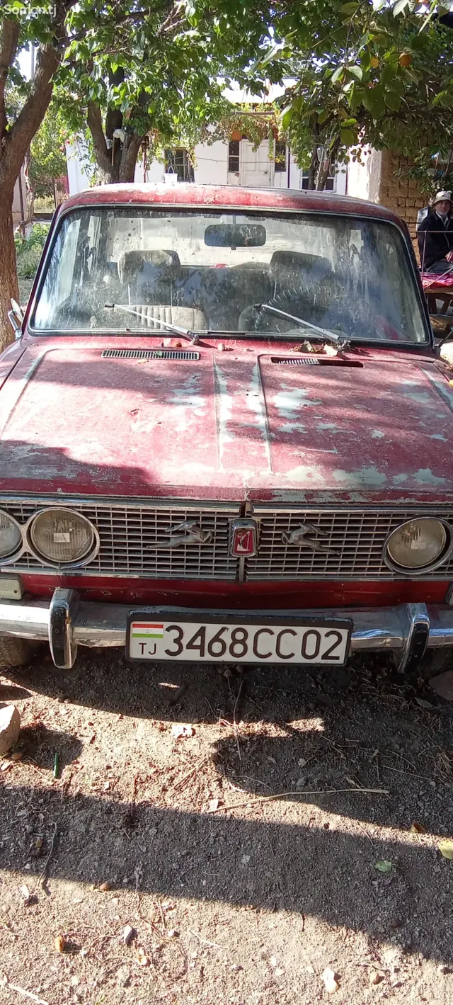 Lada (ВАЗ) 2103 1973 · 1.1 MT