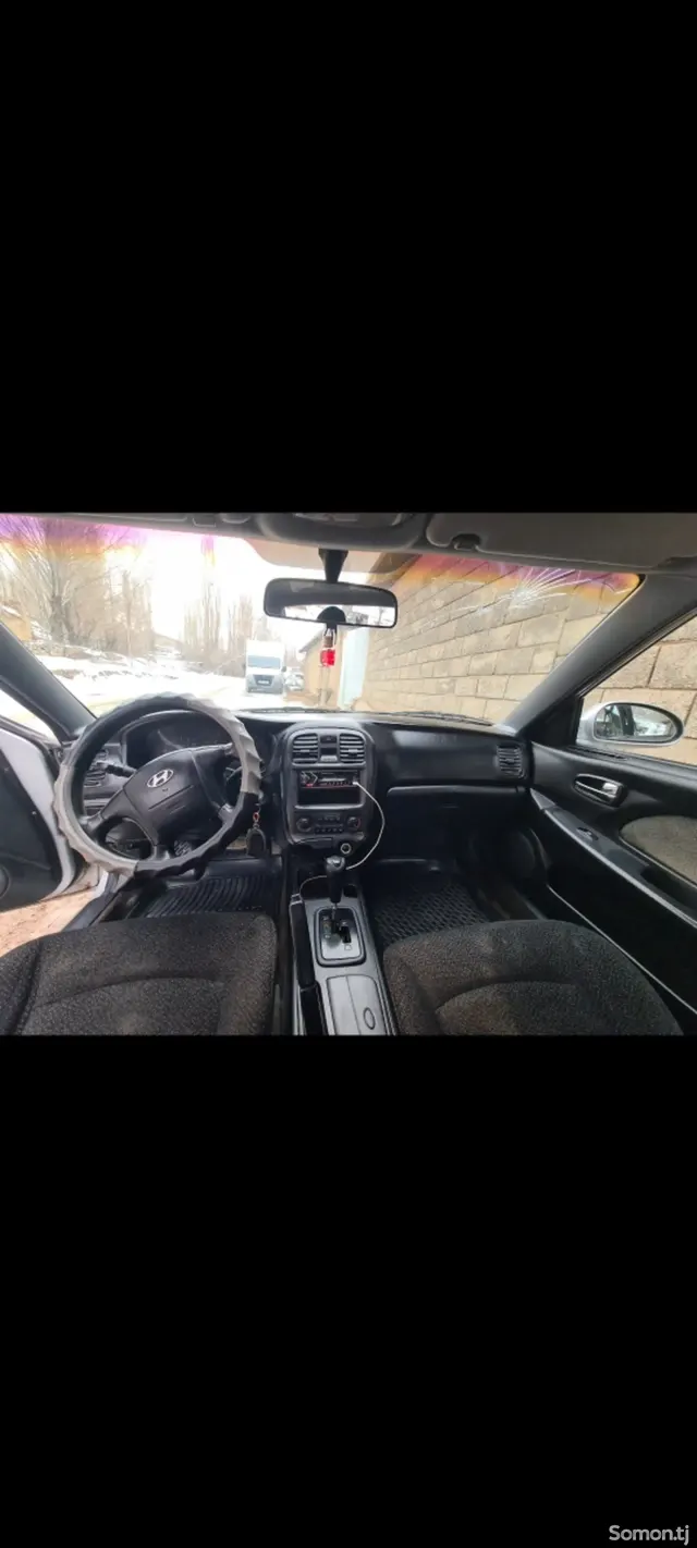 Hyundai Sonata 2004 · 2.0 AT