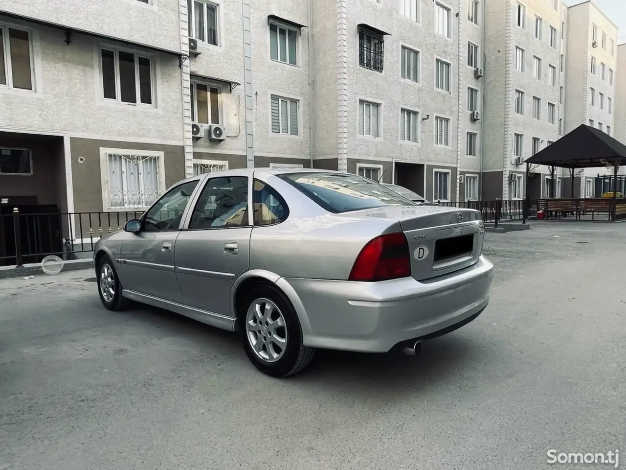 Opel Vectra B 1999 · 1.6 MT