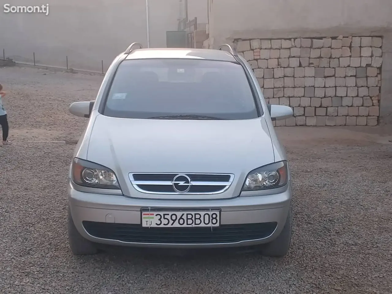 Opel Zafira 2006 · 1.8 MT