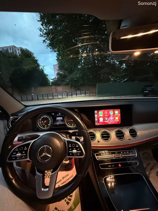 Mercedes-Benz E class 2018 · 2.2 AT
