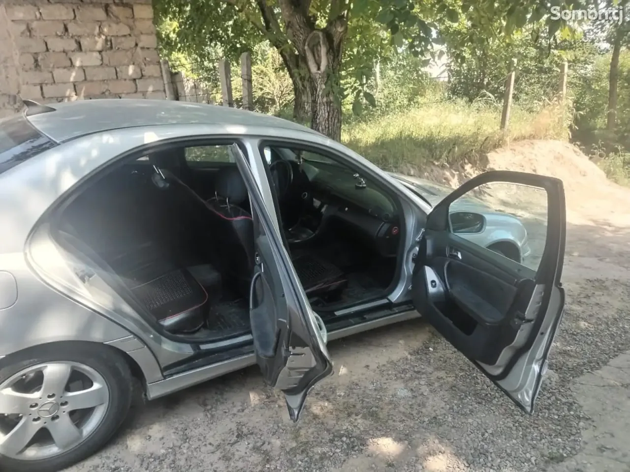 Mercedes-Benz AMG GT 2001 · 2.3 MT