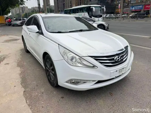 Hyundai Sonata 2016 · 2.0 AT