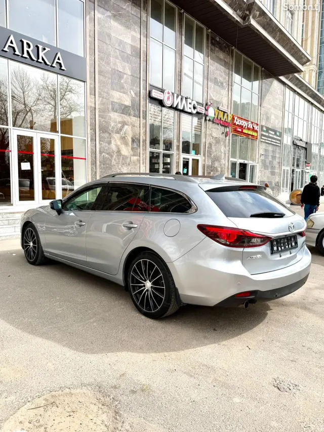Mazda 6 2015 · 2.0 AT