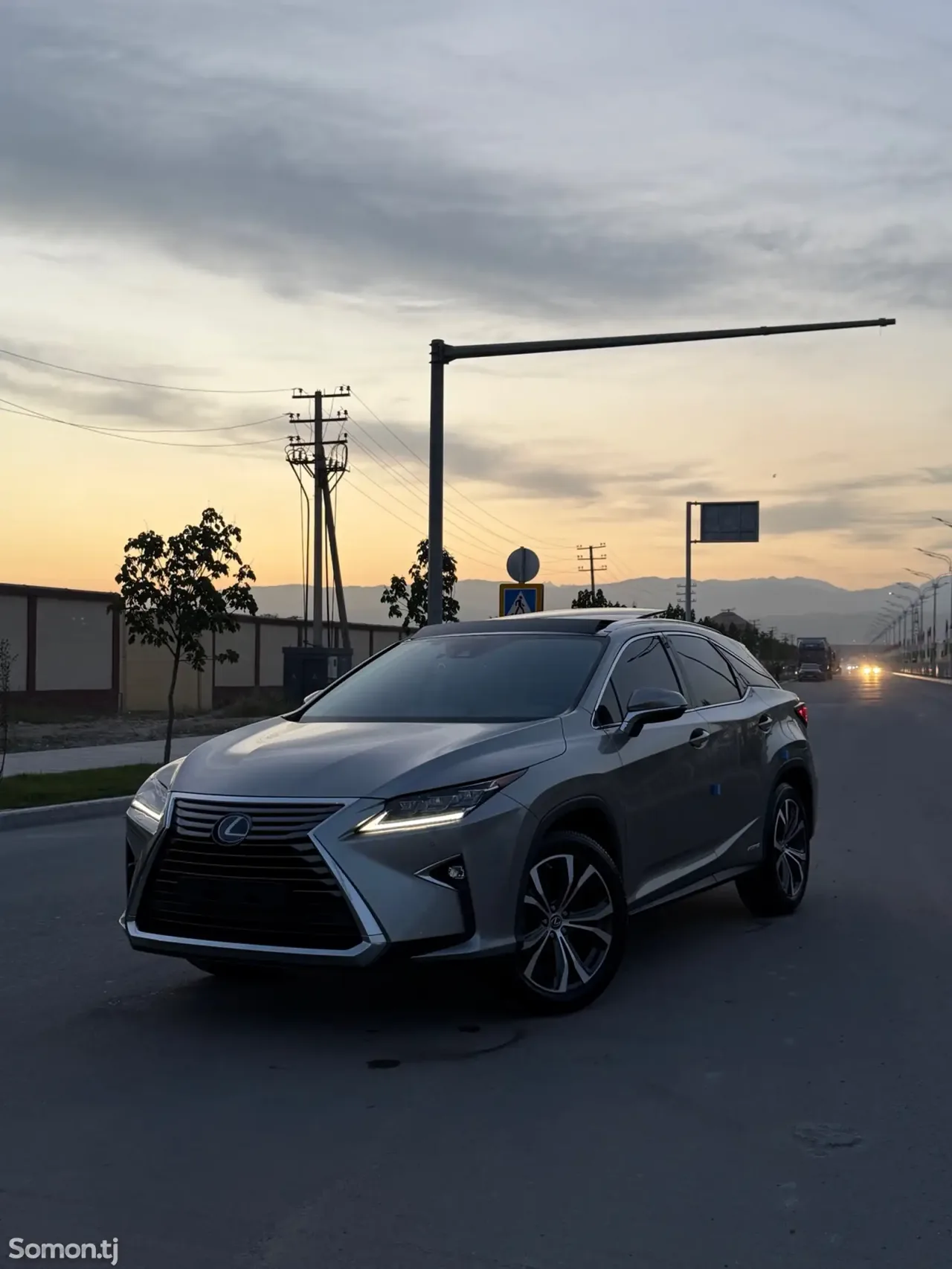 Lexus RX series 2018 · 4.5 AT