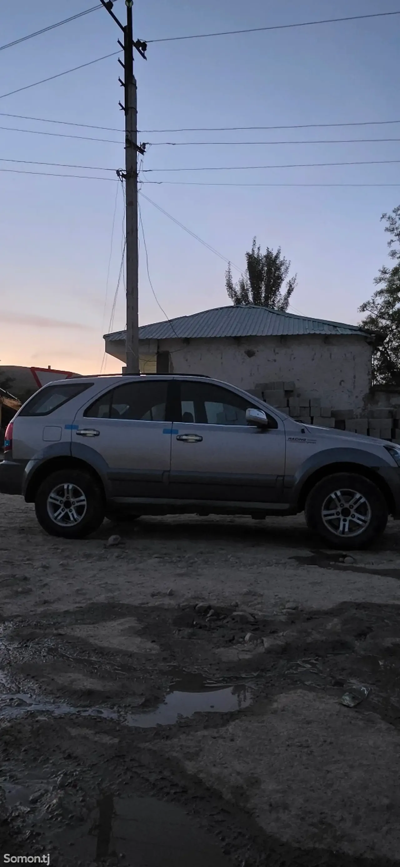 Kia Sorento 2007 · 2.0 MT