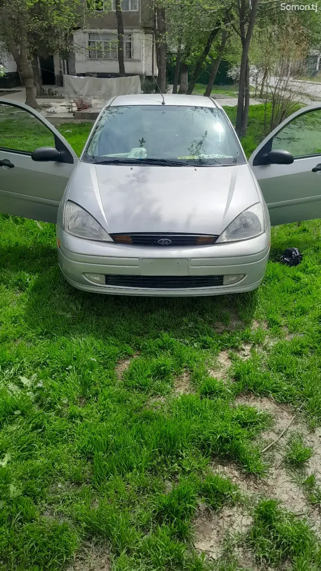 Ford Focus 2001 · 1.9 AT