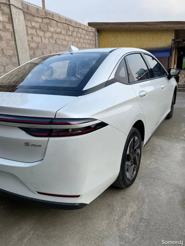 GAC Aion S Plus 2026 · 3.2 AT