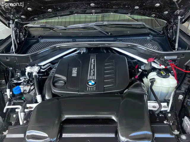 BMW X5 2016 · 3.0 AT