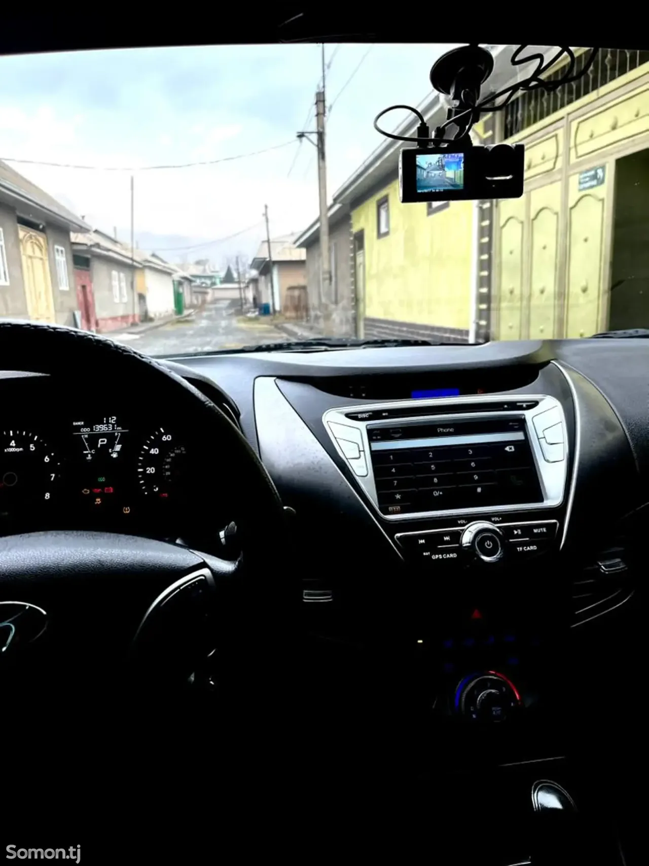 Hyundai Avante 2011 · 1.8 AT