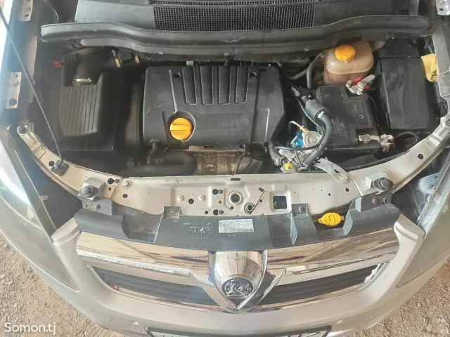 Opel Zafira 2006 · 1.8 MT