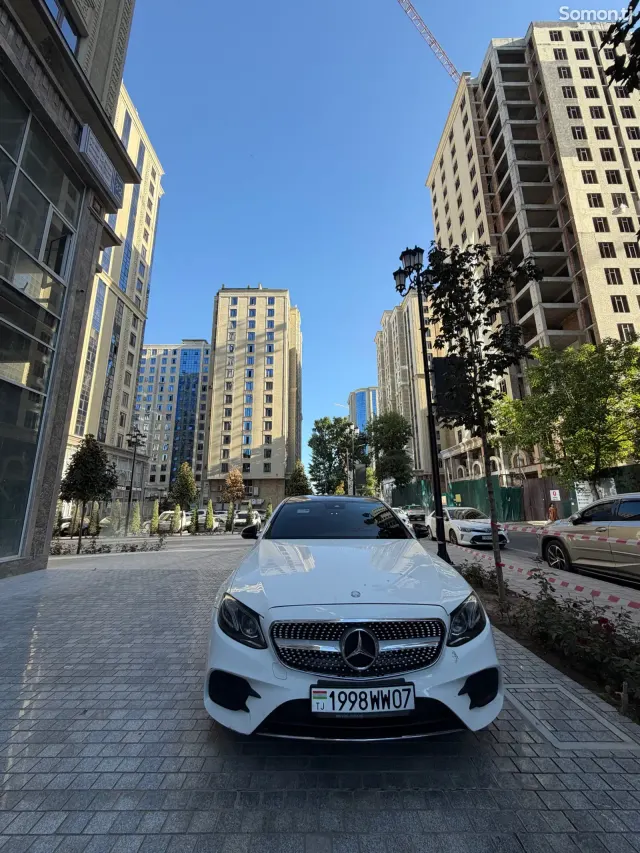 Mercedes-Benz E class 2017 · 2.0 AT