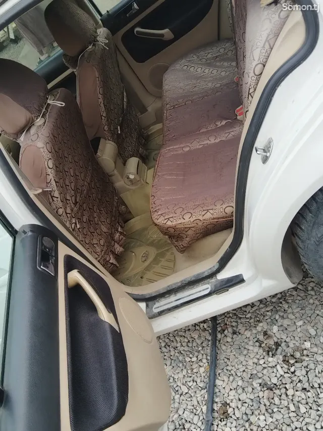 Volkswagen Bora 2001 · 1.6 AT