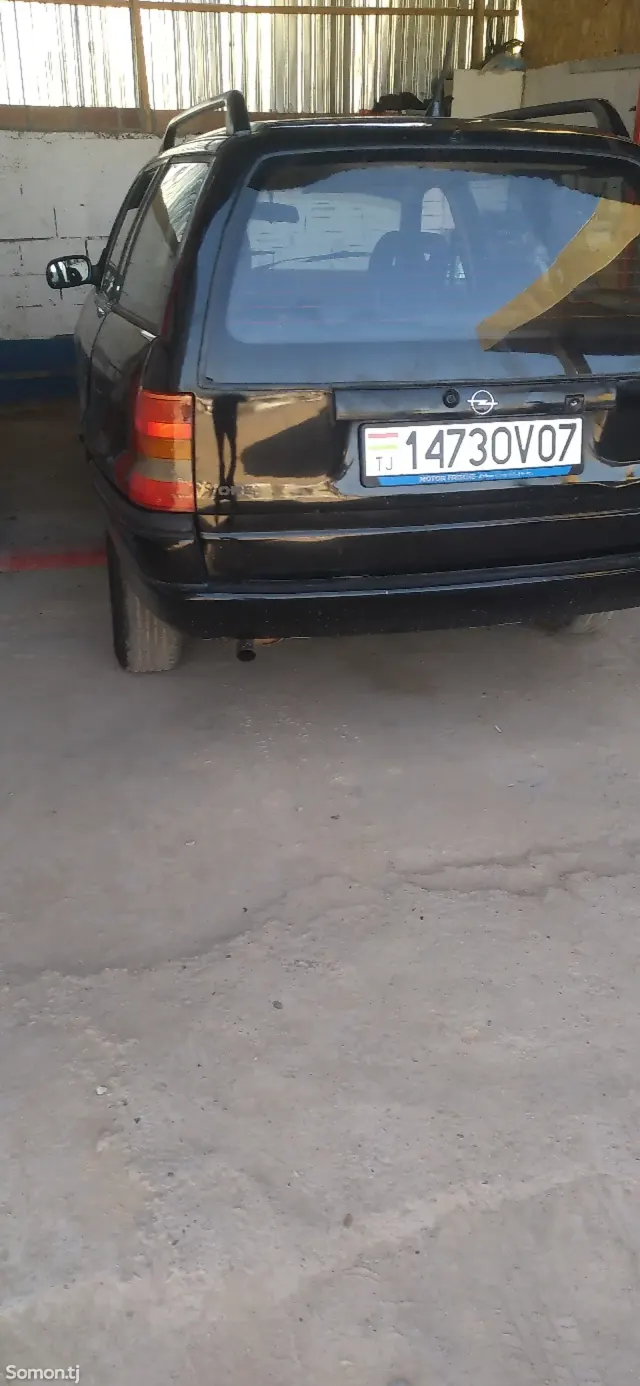 Opel Astra F 1996 · 1.6 MT